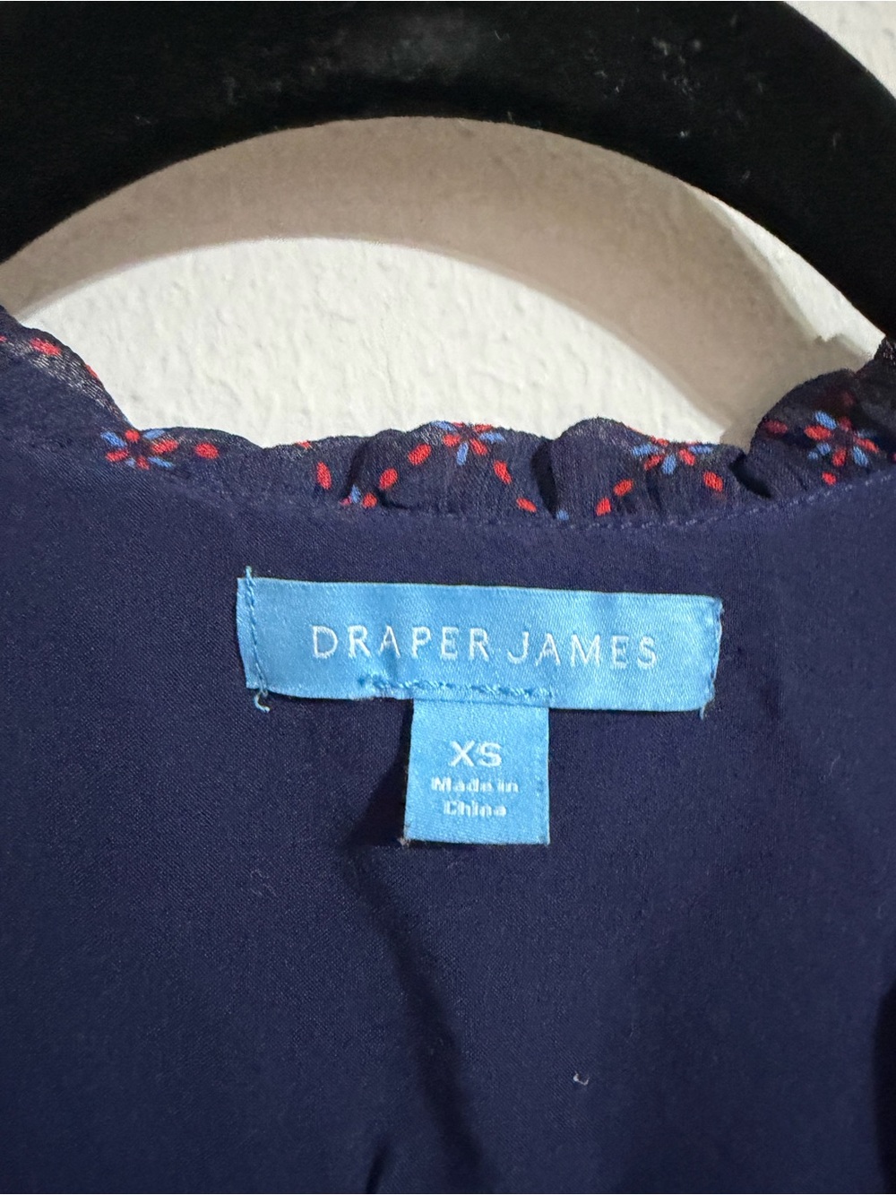 Draper James Navy Printed V-Neck High-Low Midi Dress Bandanna Hem Romantic Sz XS - Picture 10 of 11